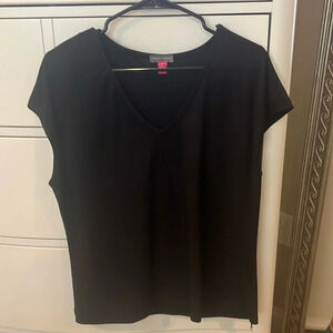Vince Camuto Black Short Sleeve Top. Large.